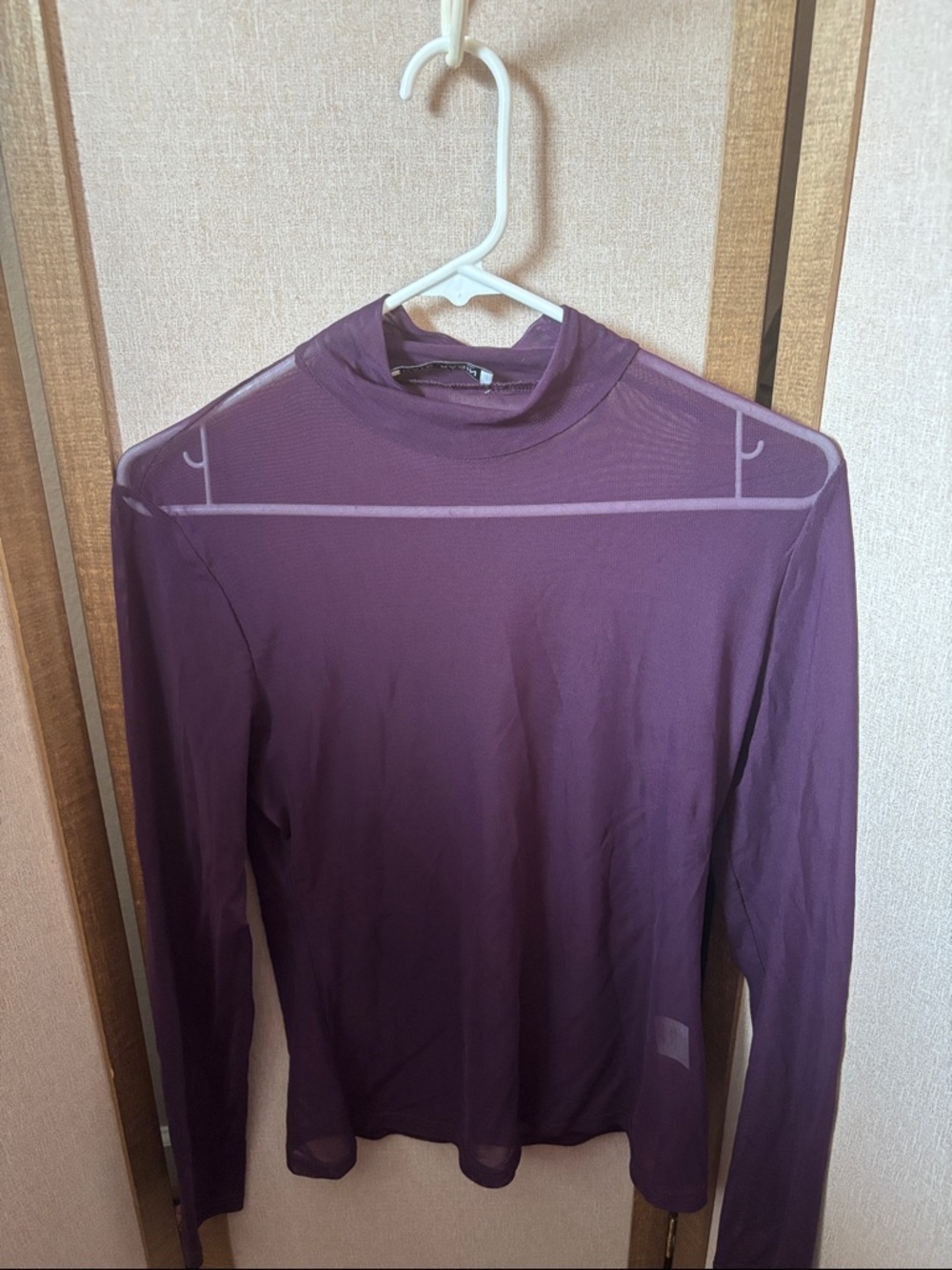 Sheer Kate Kasin  Plum Long Sleeve Mock Neck Top Large